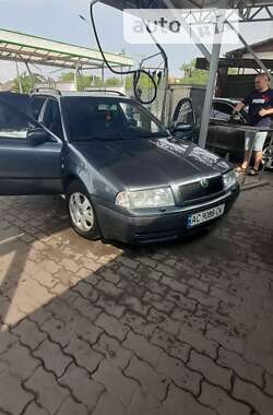 Универсал Skoda Octavia 2004 в Владимир-Волынском