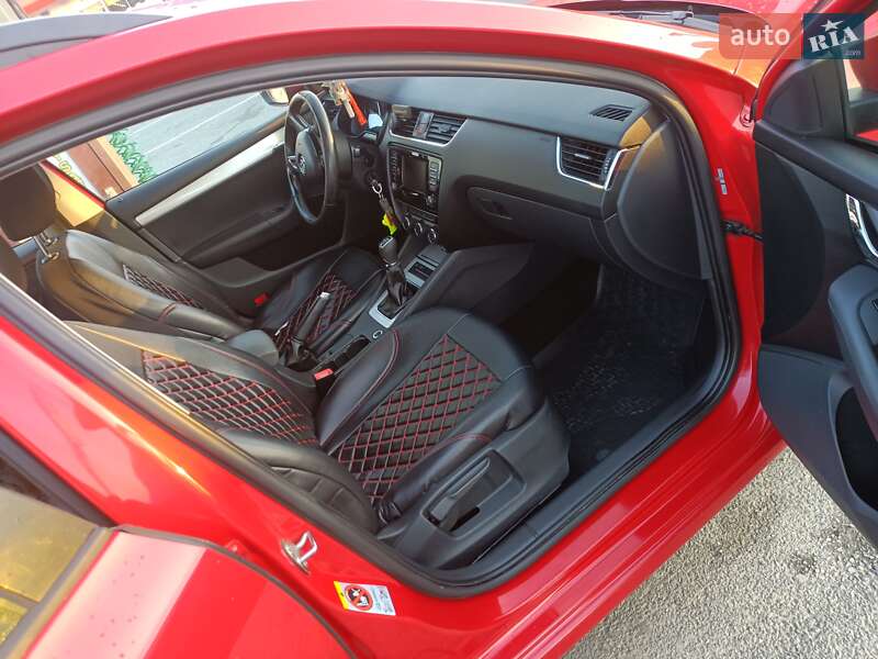 Універсал Skoda Octavia 2013 в Ужгороді