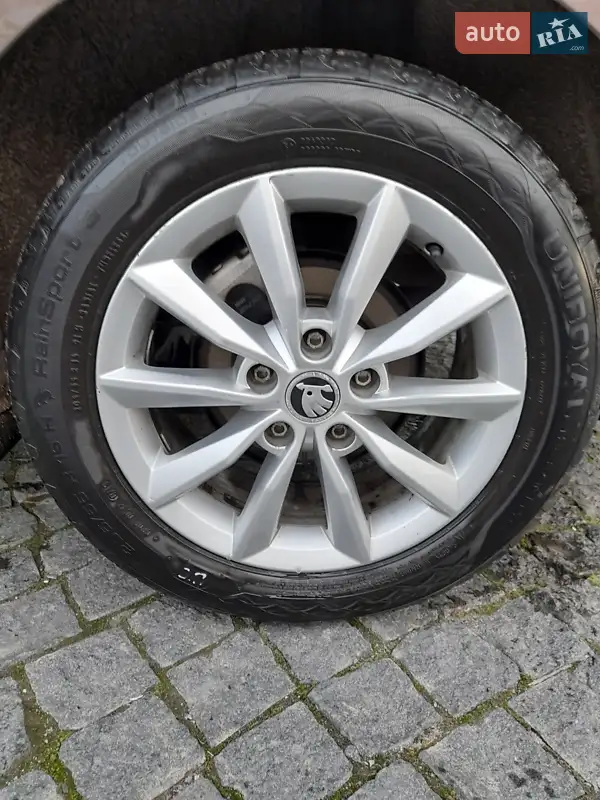 Skoda Octavia 2015 VIN TMBJG7NE5F0165368 фото оголошення 4 з 90