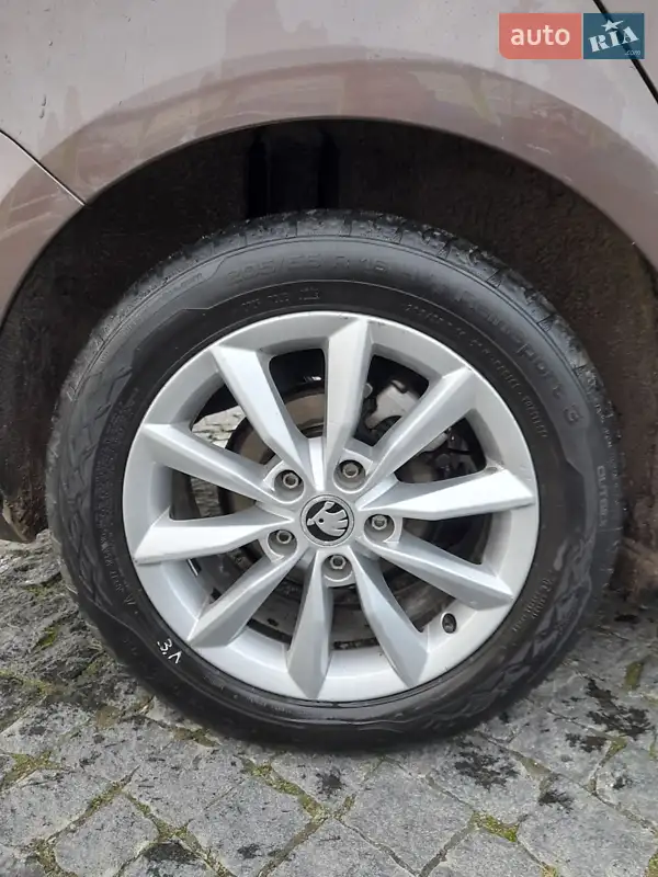 Skoda Octavia 2015 VIN TMBJG7NE5F0165368 фото оголошення 34 з 90