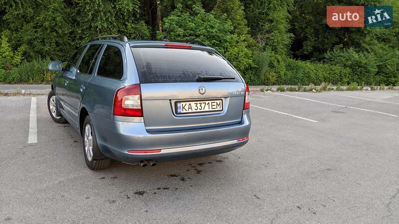 Універсал Skoda Octavia 2011 в Дніпрі