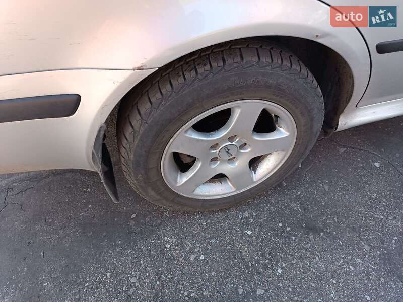 Универсал Skoda Octavia 2004 в Доброполье