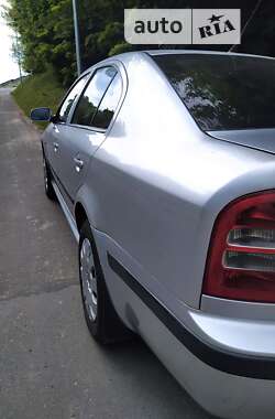 Лифтбек Skoda Octavia 2008 в 