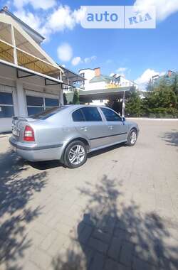 Ліфтбек Skoda Octavia 2010 в 