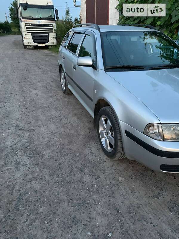Универсал Skoda Octavia 2000 в Луцке