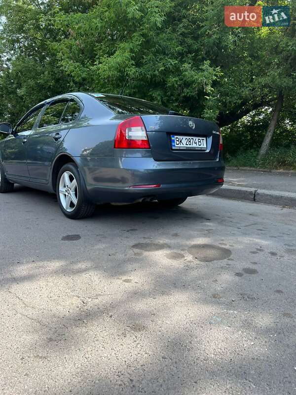 Лифтбек Skoda Octavia 2012 в Ровно