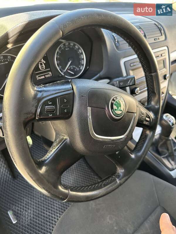 Універсал Skoda Octavia 2011 в Ірпені