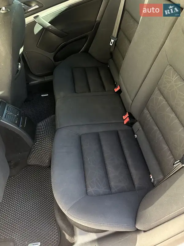 Універсал Skoda Octavia 2011 в 