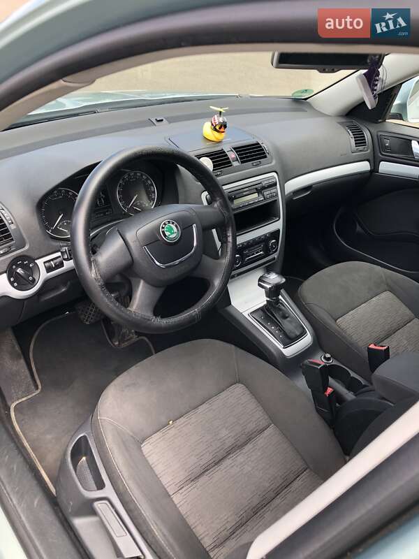 Універсал Skoda Octavia 2009 в Одесі