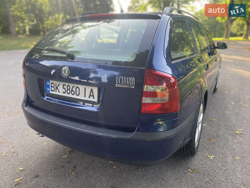 Универсал Skoda Octavia 2006 в Ровно