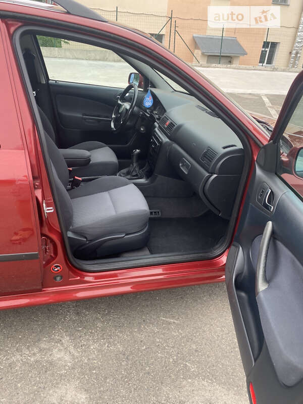 Универсал Skoda Octavia 2004 в Тернополе