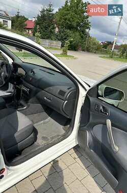 Лифтбек Skoda Octavia 2005 в 