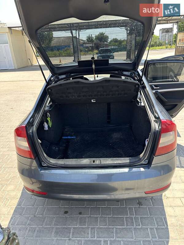 Лифтбек Skoda Octavia 2010 в Херсоне