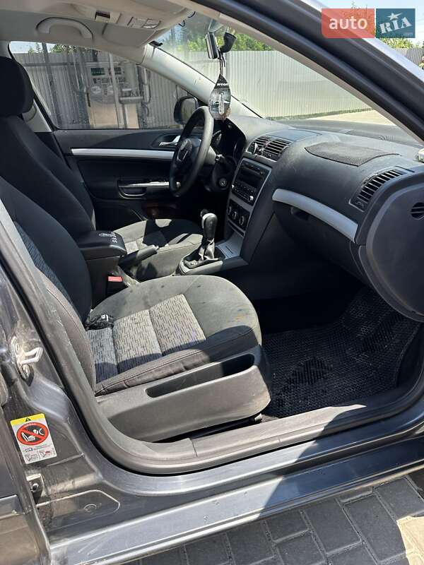 Лифтбек Skoda Octavia 2010 в Херсоне