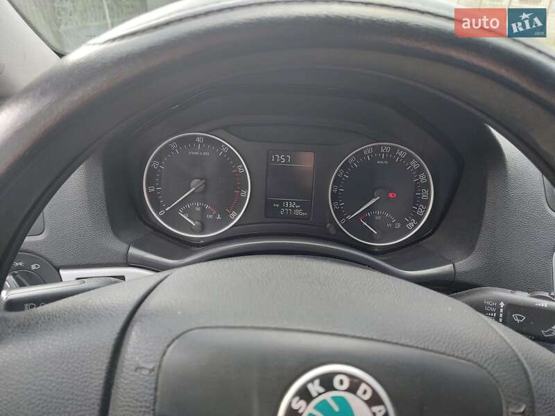 Ліфтбек Skoda Octavia 2012 в Чорткові