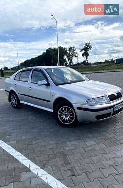 Ліфтбек Skoda Octavia 2003 в Житомирі