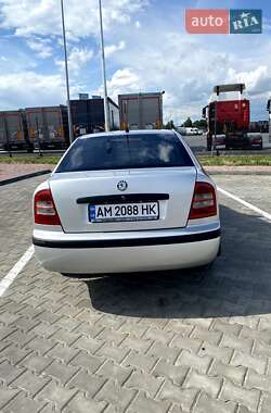 Ліфтбек Skoda Octavia 2003 в Житомирі
