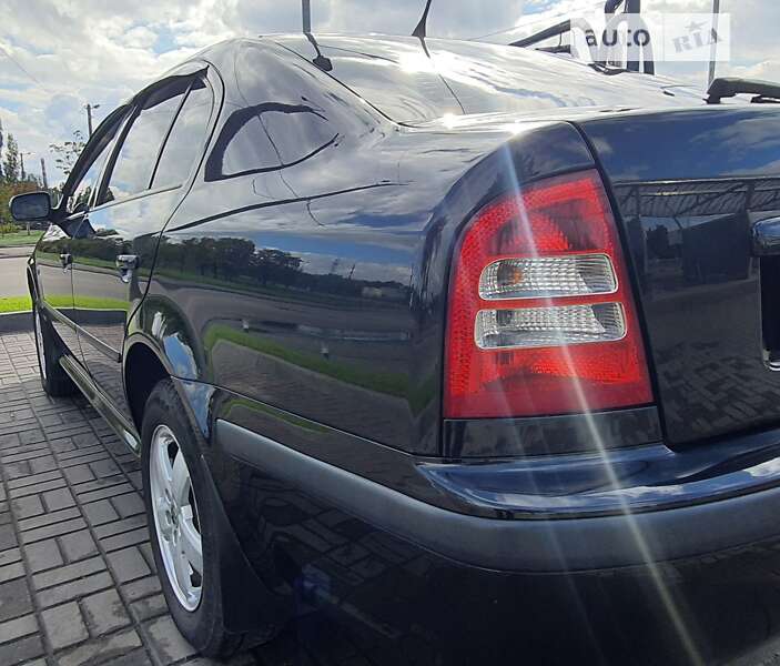 Лифтбек Skoda Octavia 2008 в Днепре