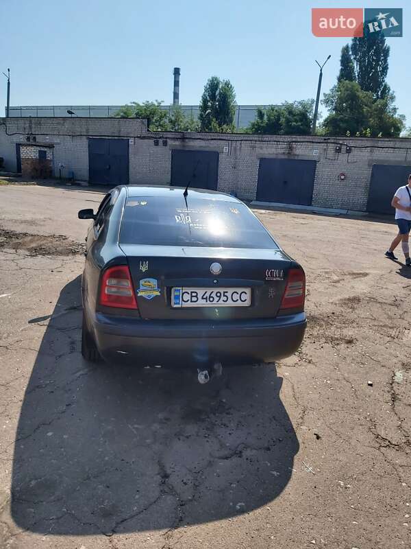 Ліфтбек Skoda Octavia 2003 в Чернігові