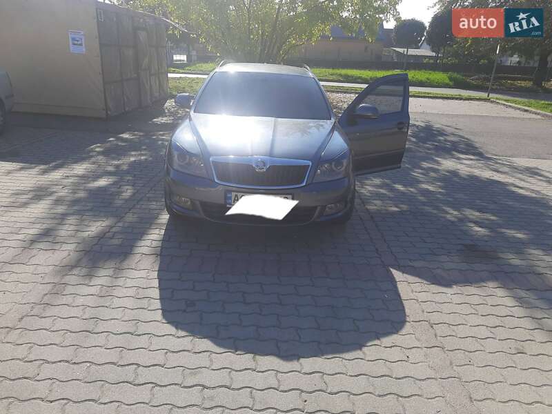 Универсал Skoda Octavia 2011 в Виноградове