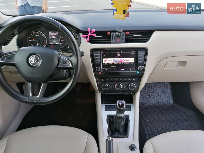 Універсал Skoda Octavia 2015 в Умані