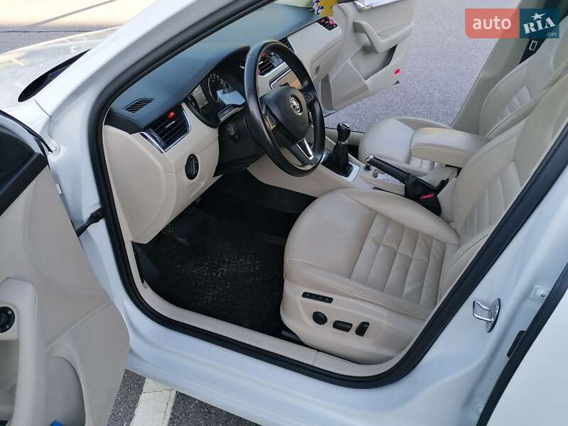 Універсал Skoda Octavia 2015 в Умані