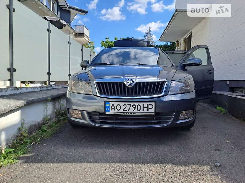 Универсал Skoda Octavia 2011 в Виноградове