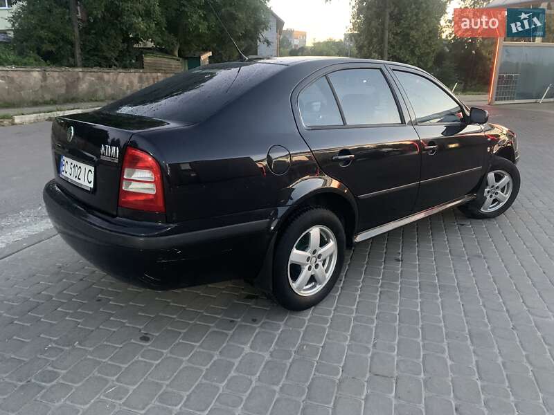 Лифтбек Skoda Octavia 2004 в Львове
