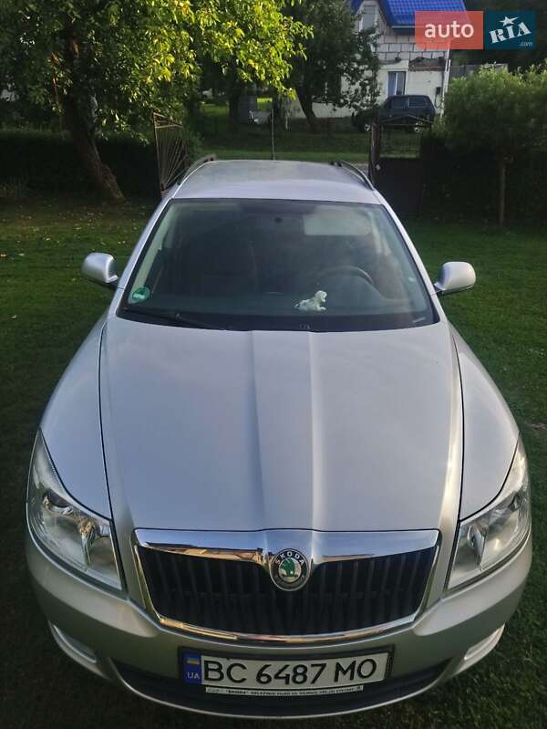 Универсал Skoda Octavia 2010 в 