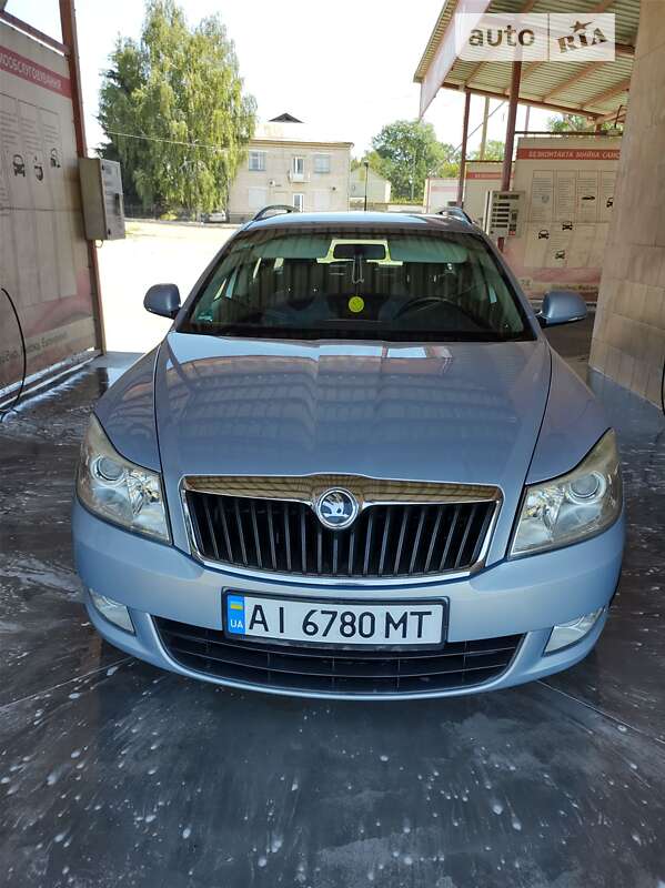 Універсал Skoda Octavia 2009 в Тростянці