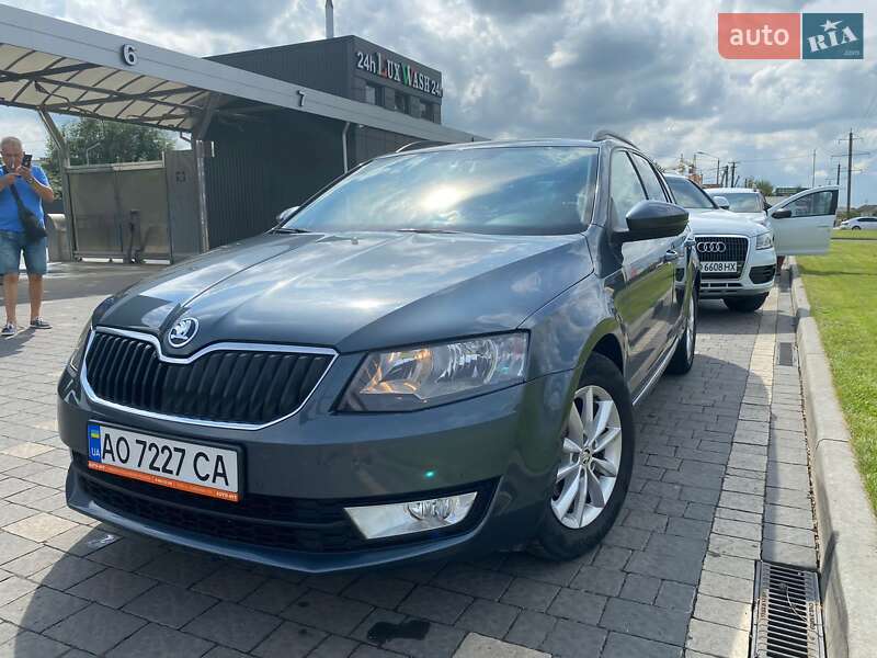 Універсал Skoda Octavia 2016 в Ужгороді