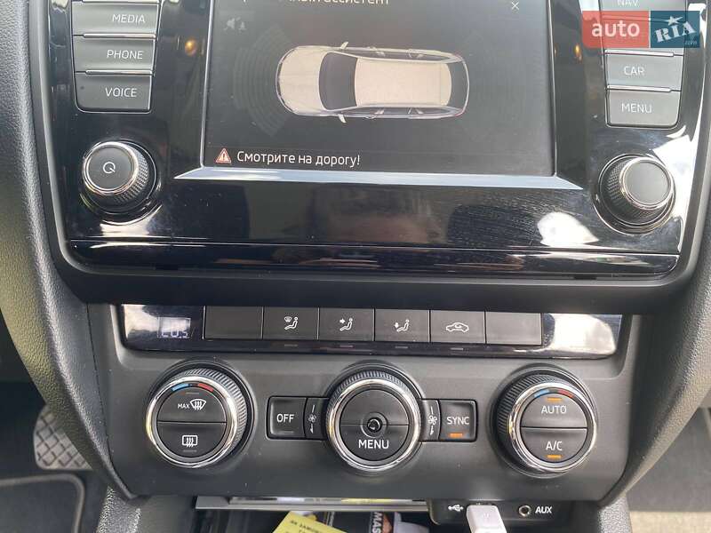 Універсал Skoda Octavia 2016 в Ужгороді