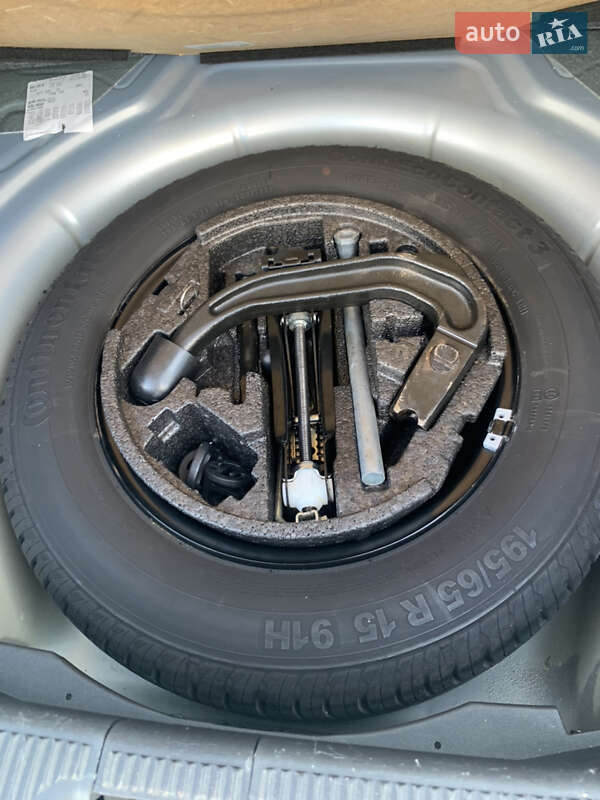 Универсал Skoda Octavia 2011 в Ровно