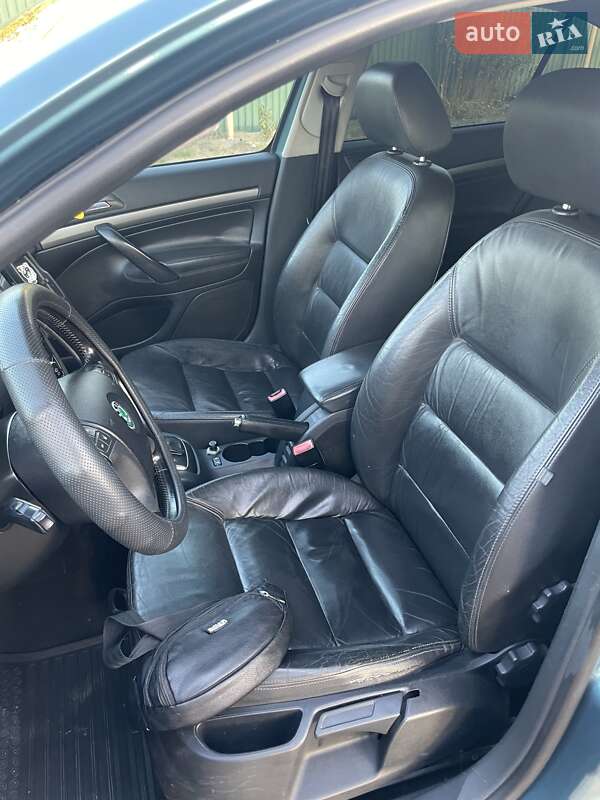 Лифтбек Skoda Octavia 2005 в Николаеве