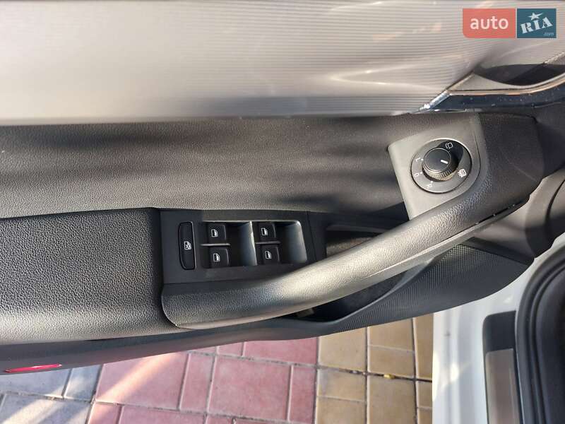 Ліфтбек Skoda Octavia 2013 в Романіву