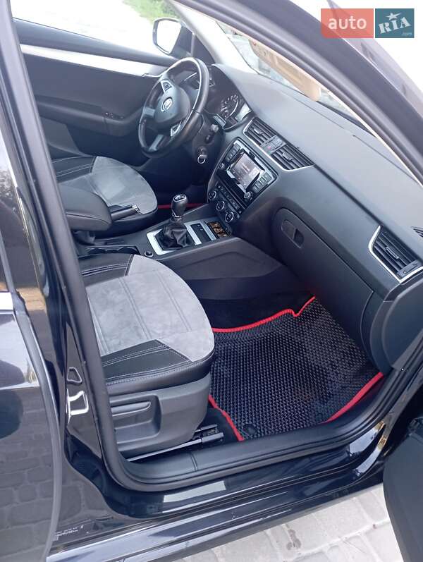 Універсал Skoda Octavia 2015 в Камені-Каширському