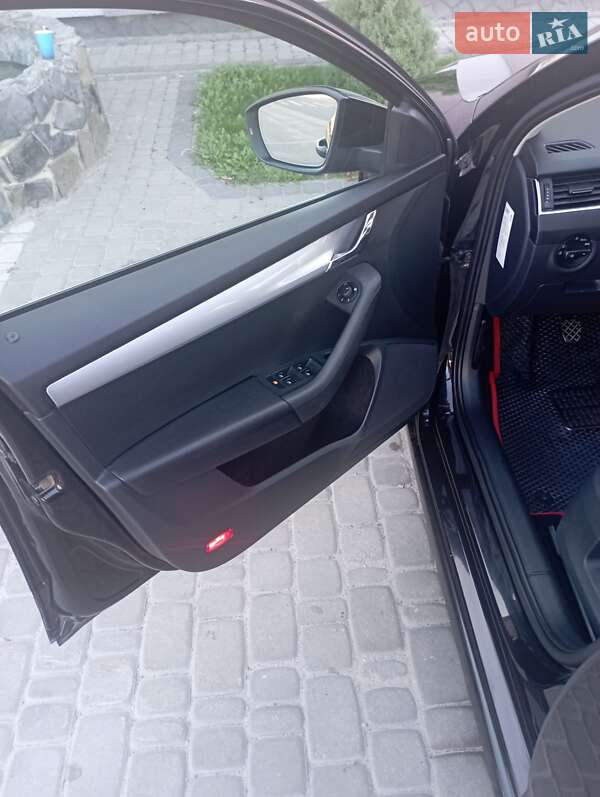 Універсал Skoda Octavia 2015 в Камені-Каширському