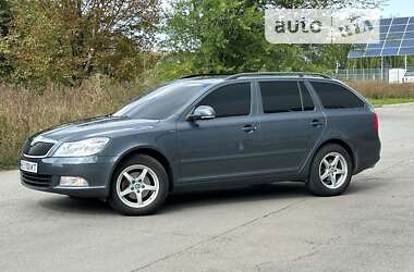 Универсал Skoda Octavia 2010 в 