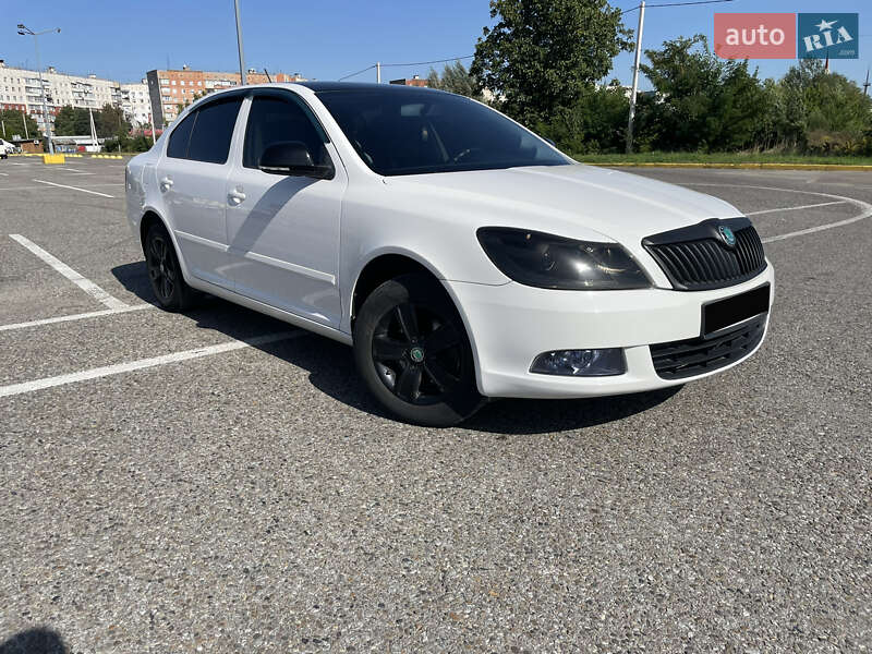 Ліфтбек Skoda Octavia 2012 в Чернівцях