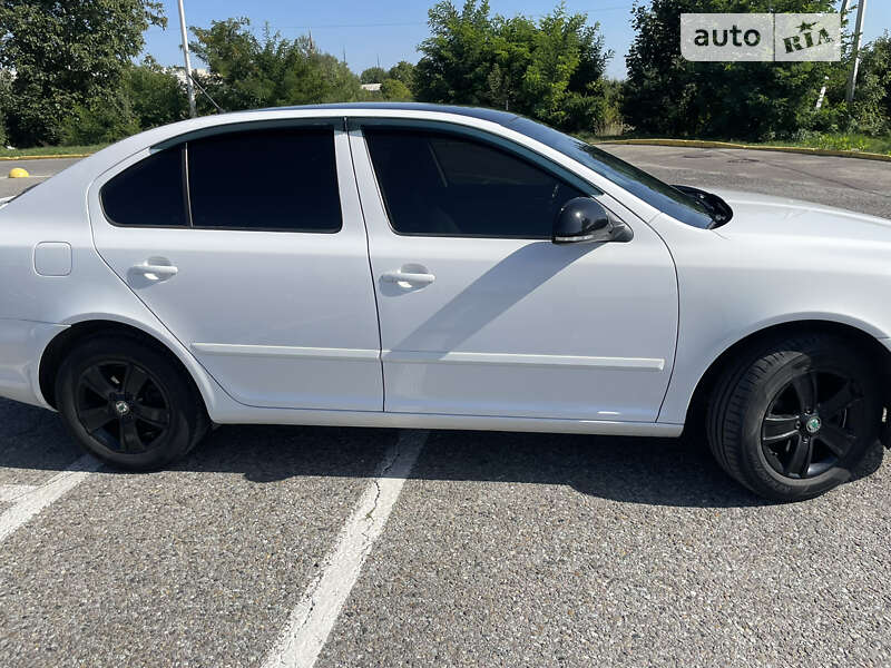 Ліфтбек Skoda Octavia 2012 в Чернівцях
