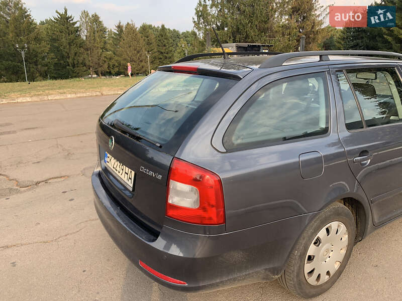 Універсал Skoda Octavia 2012 в Рівному