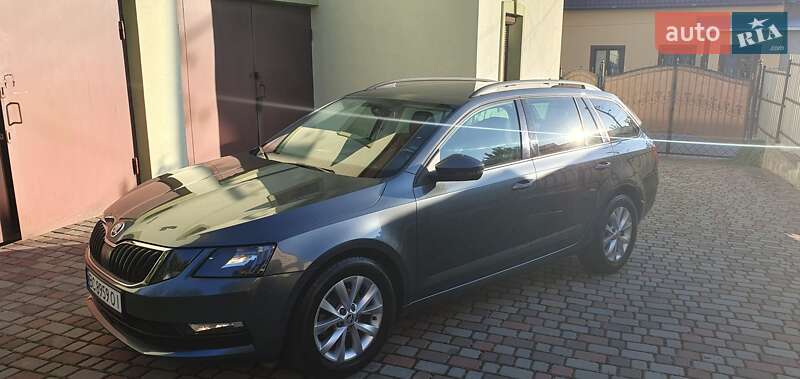 Універсал Skoda Octavia 2018 в Дрогобичі