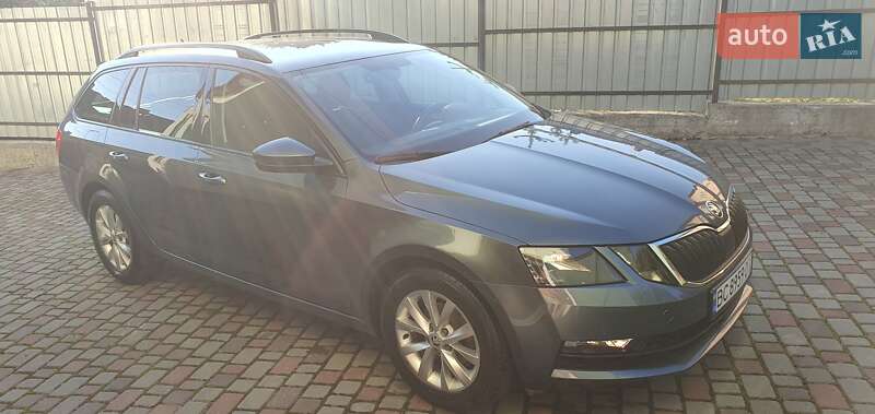 Універсал Skoda Octavia 2018 в Дрогобичі