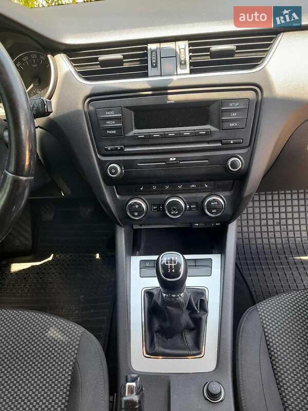 Універсал Skoda Octavia 2013 в Веселиновому