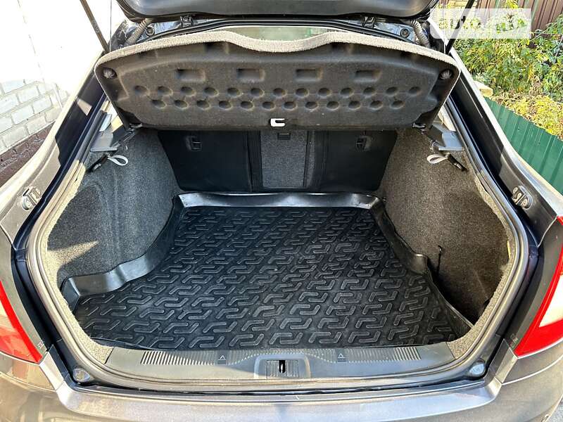 Лифтбек Skoda Octavia 2012 в Магдалиновке фото 30 Лифтбек Skoda Octavia 2012 в Магдалиновке