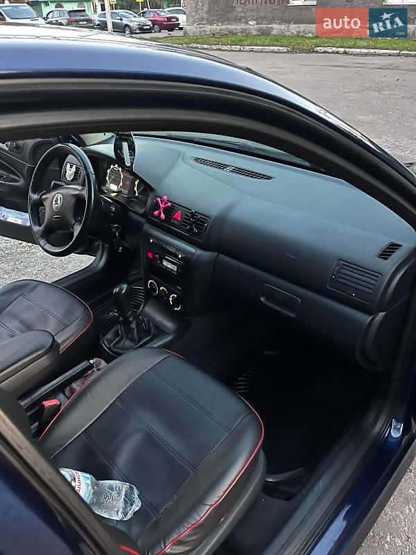 Ліфтбек Skoda Octavia 2004 в Добропіллі