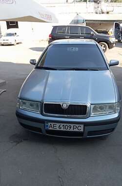 Лифтбек Skoda Octavia 2002 в Днепре