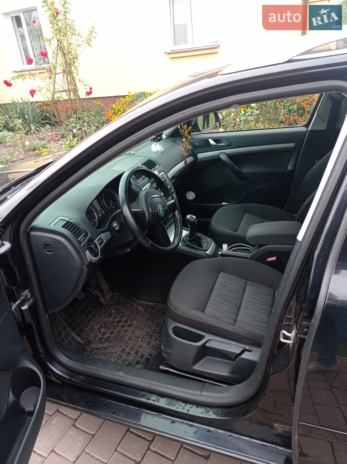 2011 Skoda Octavia - мініатюра 18