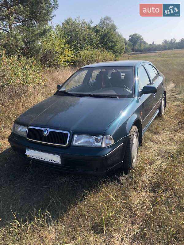 Лифтбек Skoda Octavia 1997 в Киеве