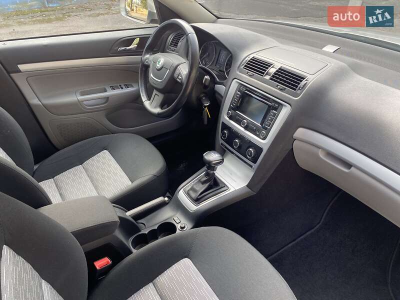 Ліфтбек Skoda Octavia 2011 в Лебедині